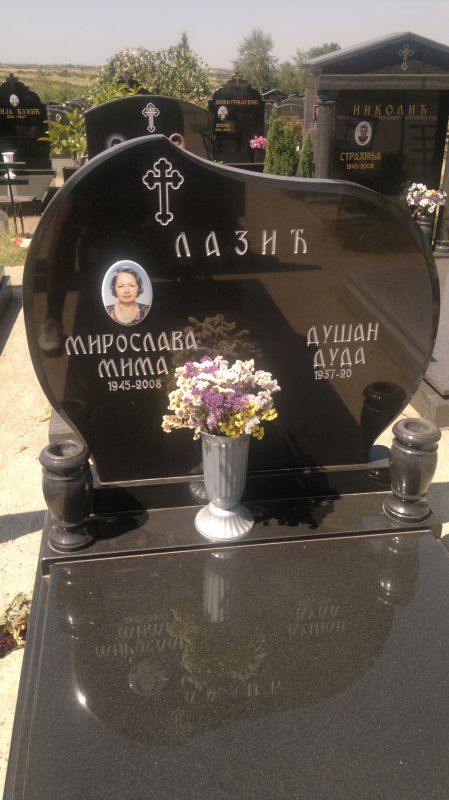 Gravestones model 4